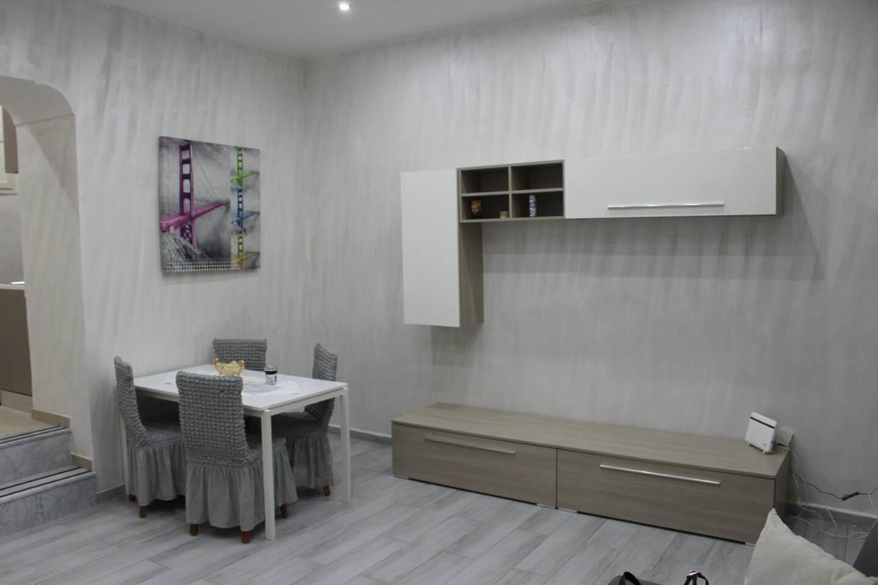 Casa Vacanza Grey Aparthotel Napoli Ngoại thất bức ảnh
