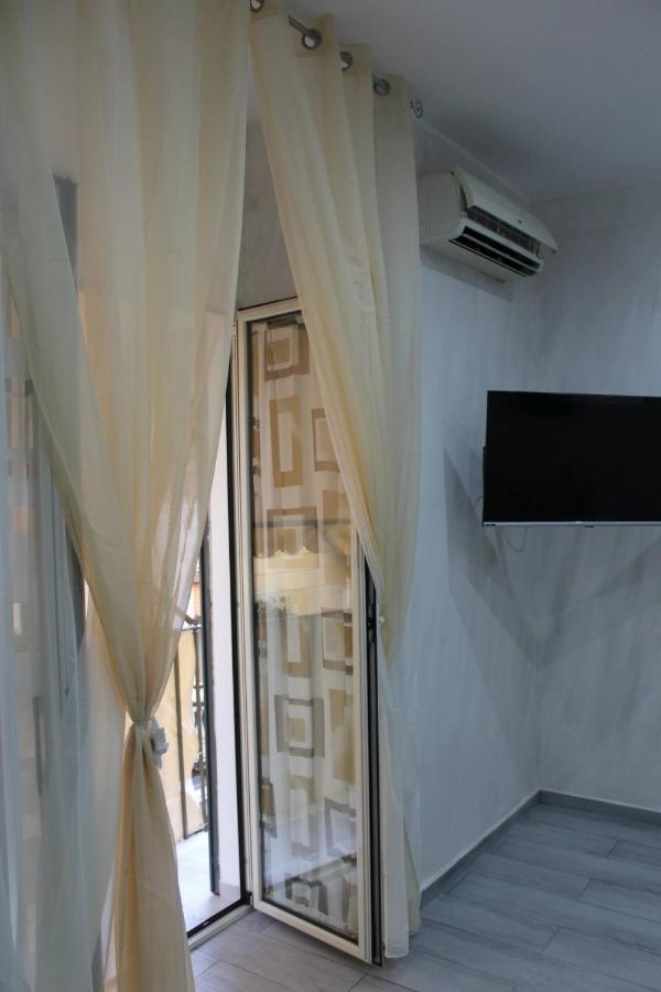 Casa Vacanza Grey Aparthotel Napoli Ngoại thất bức ảnh